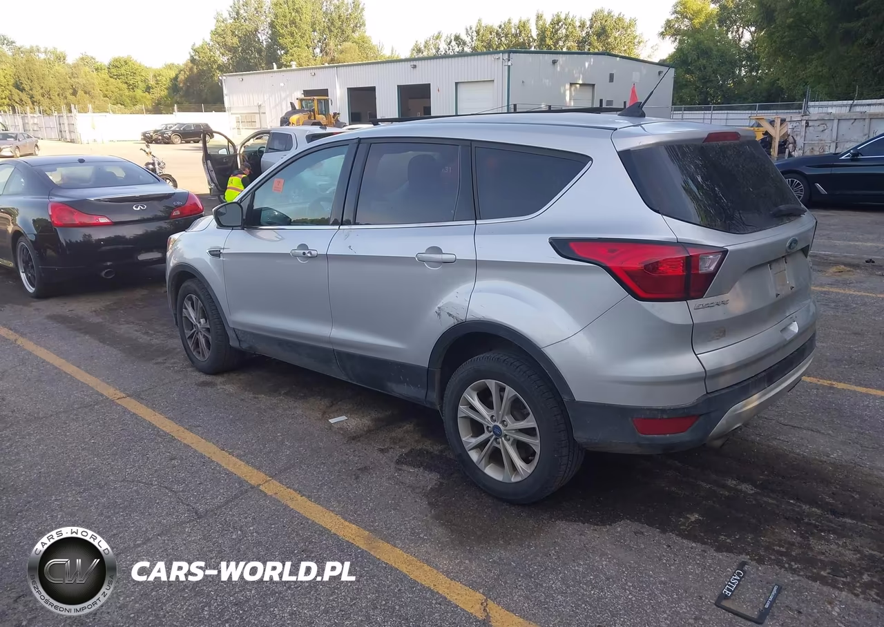 2019 Ford Escape Se VIN:1FMCU0GD3KUB30792 - 3