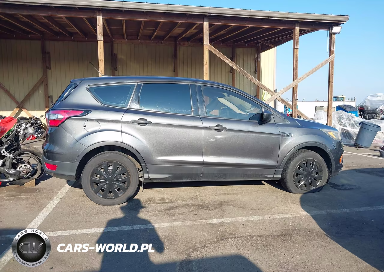 2018 Ford Escape S VIN:1FMCU0F72JUA35134 - 13