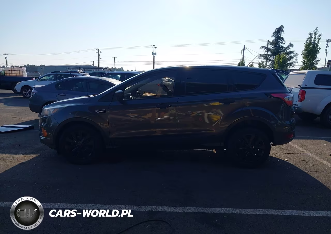 2018 Ford Escape S VIN:1FMCU0F72JUA35134 - 14