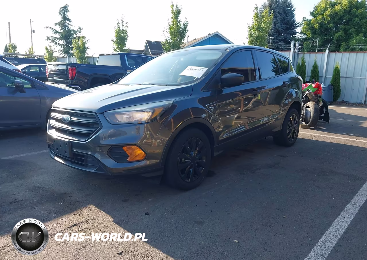 2018 Ford Escape S VIN:1FMCU0F72JUA35134 - 2