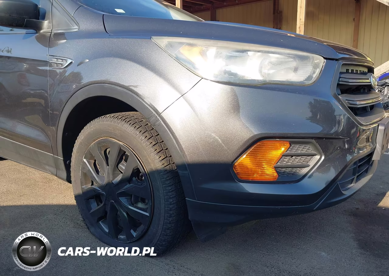 2018 Ford Escape S VIN:1FMCU0F72JUA35134 - 6