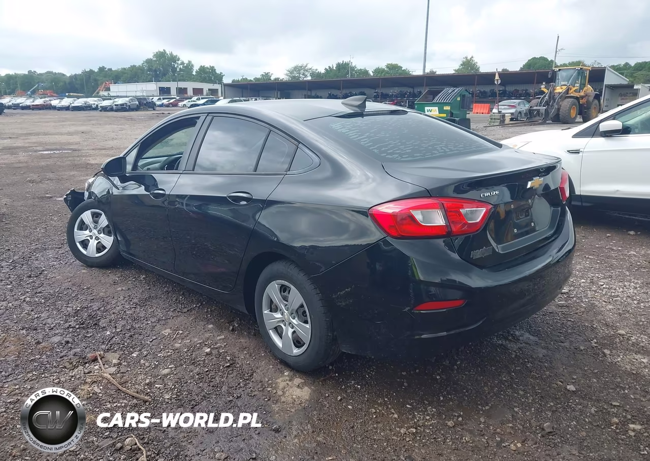 2018 Chevrolet Cruze Ls Auto VIN:1G1BC5SMXJ7104431 - 3