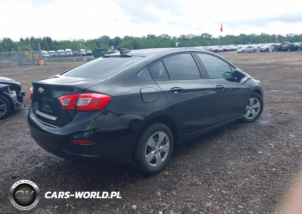 2018 Chevrolet Cruze Ls Auto VIN:1G1BC5SMXJ7104431 - 4