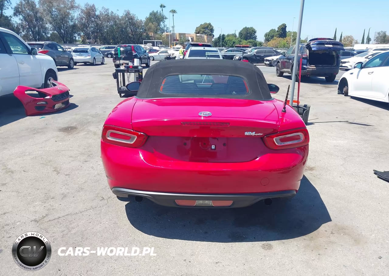 2018 Fiat 124 Spider Classica VIN:JC1NFAEK8J0133608 - 17
