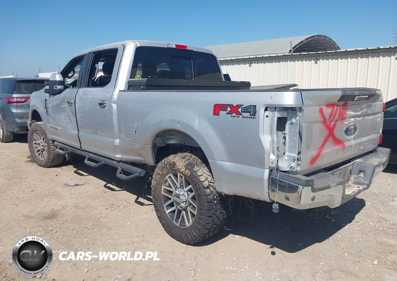 2018 Ford F-250 Lariat VIN:1FT7W2BT6JEB27825 - 3