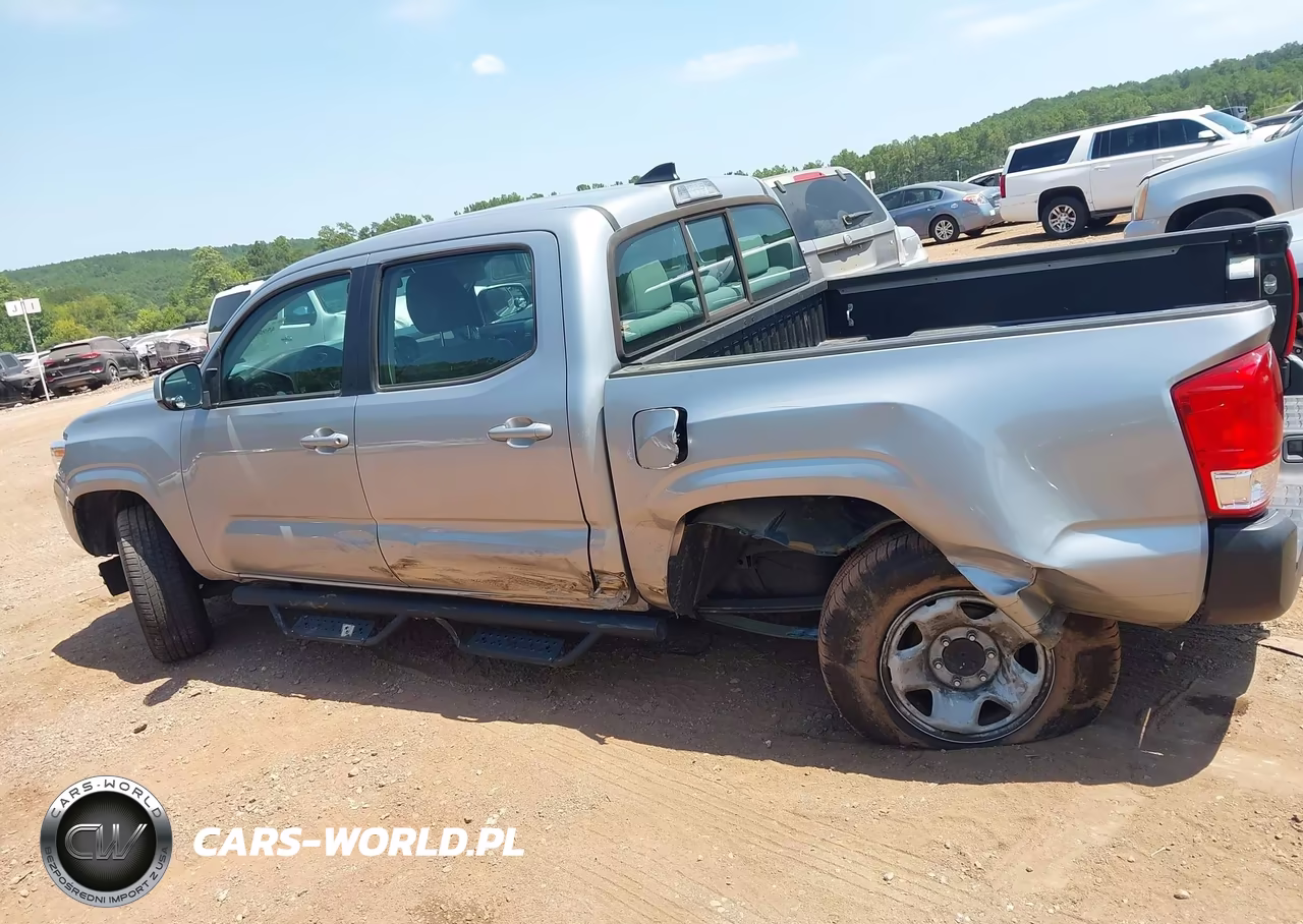 2017 Toyota Tacoma Sr V6 VIN:5TFCZ5AN7HX115482 - 17