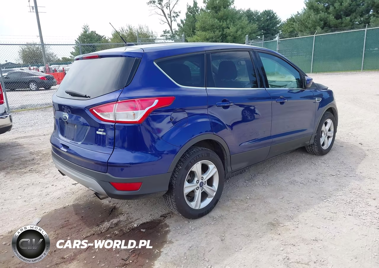 2015 Ford Escape Se VIN:1FMCU9GX2FUC76797 - 4