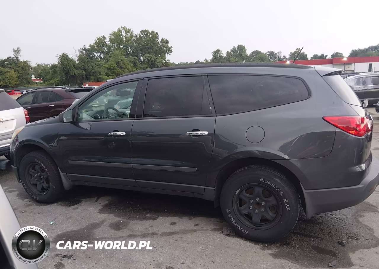 2011 Chevrolet Traverse Ls VIN:1GNKREEDXBJ135885 - 14