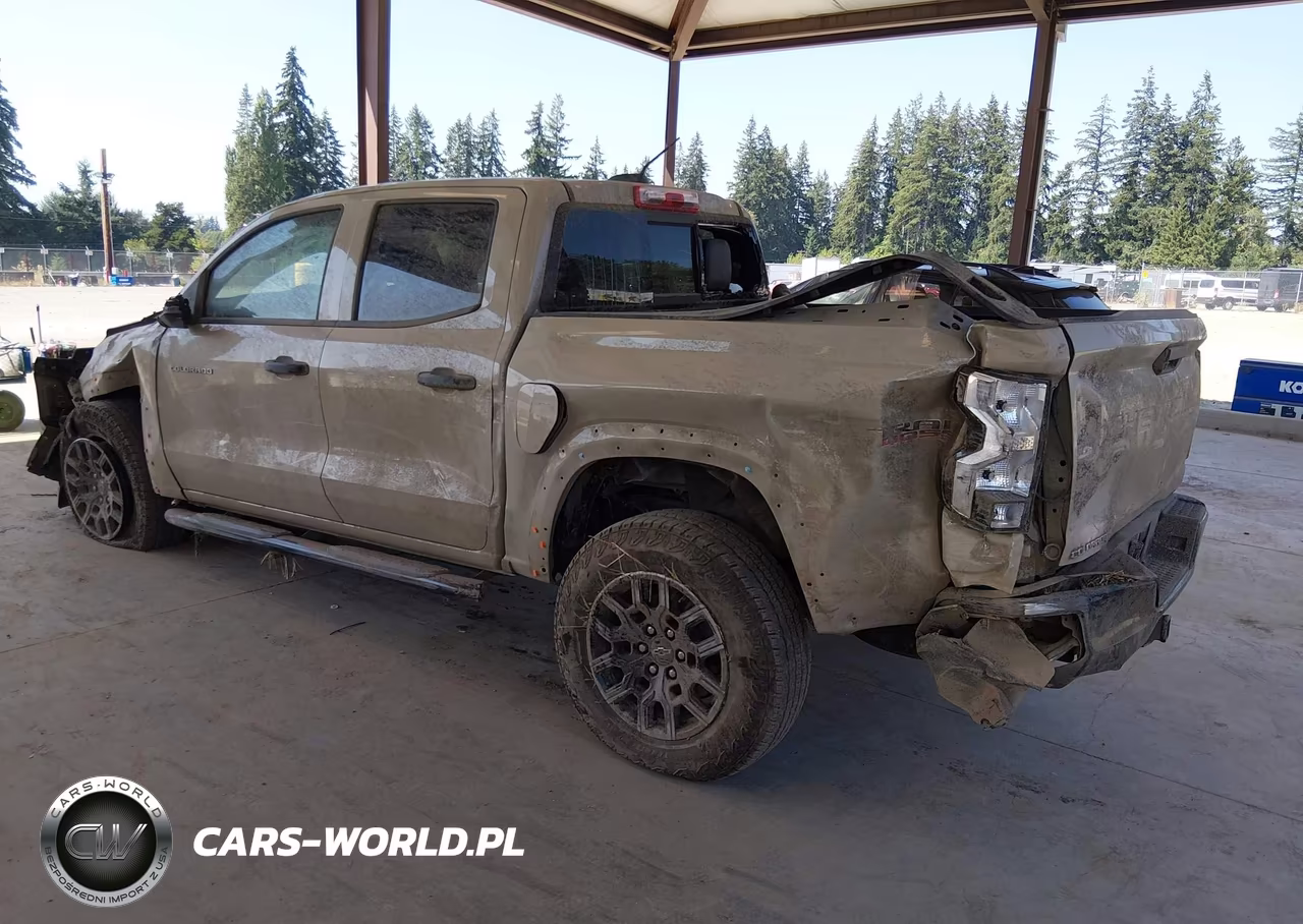 2024 Chevrolet Colorado 4Wd Trail Boss VIN:1GCPTEEK6R1152207 - 3