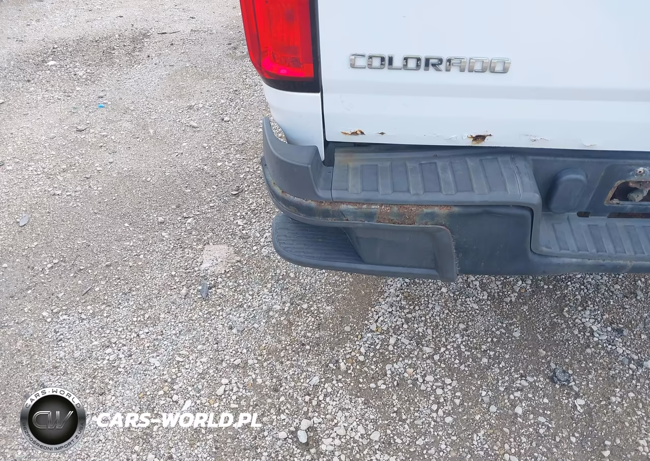 2017 Chevrolet Colorado VIN:1GCHSBEA7H1263036 - 6