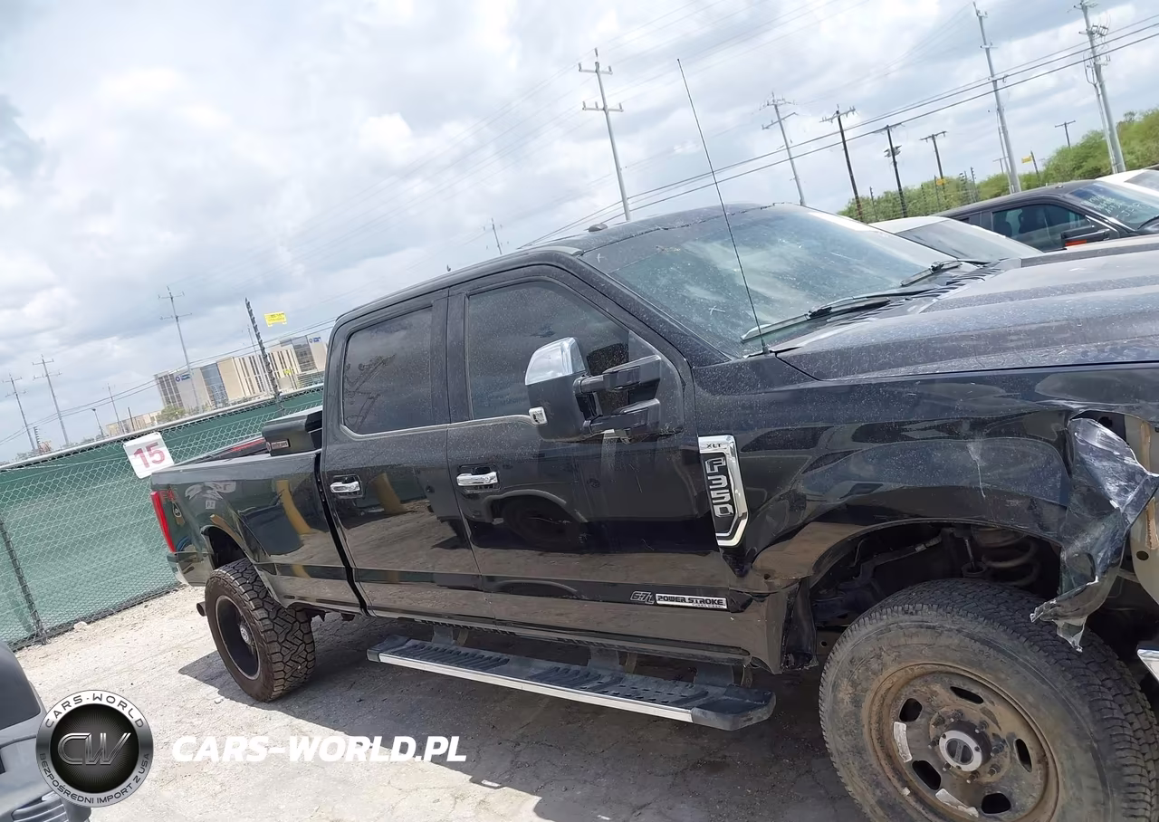 2018 Ford F-350 Xlt VIN:1FT8W3BT3JEB49436 - 13