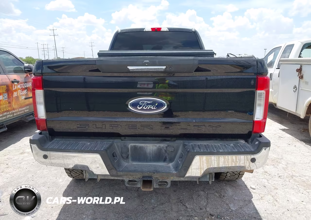 2018 Ford F-350 Xlt VIN:1FT8W3BT3JEB49436 - 15