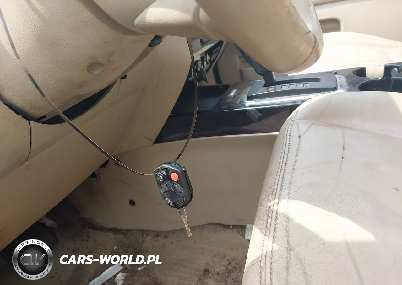 2010 Ford Escape Limited VIN:1FMCU0E74AKD39238 - 11