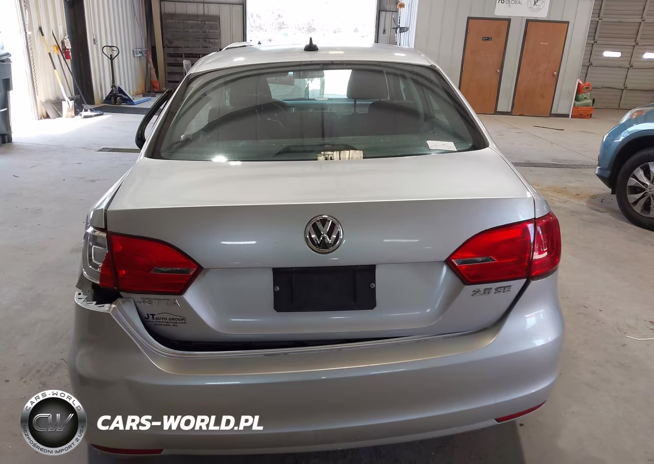 2011 Volkswagen Jetta 2.5L Se VIN:3VWDX7AJ0BM330330 - 16