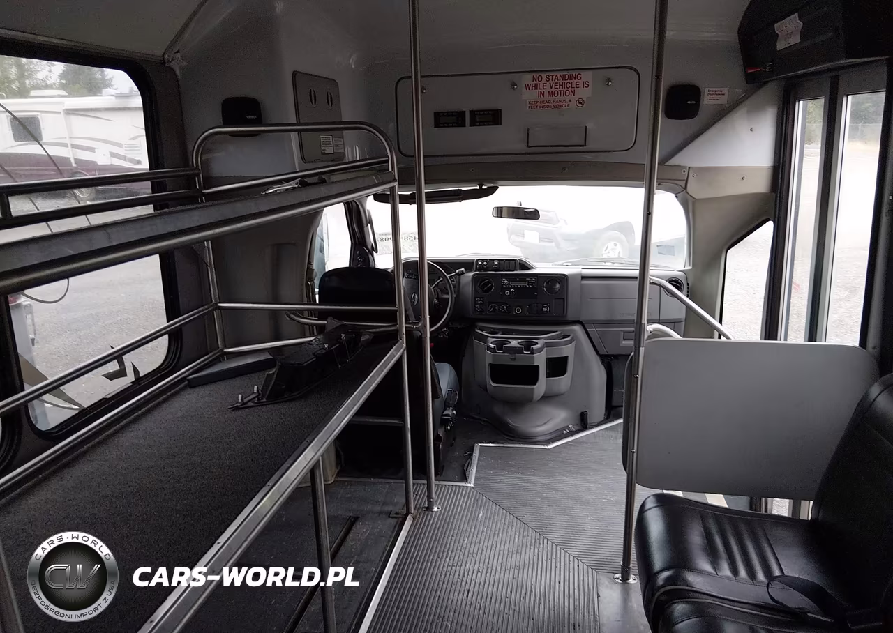 2011 Ford E-350 Cutaway VIN:1FDEE3FS4BDB36494 - 13