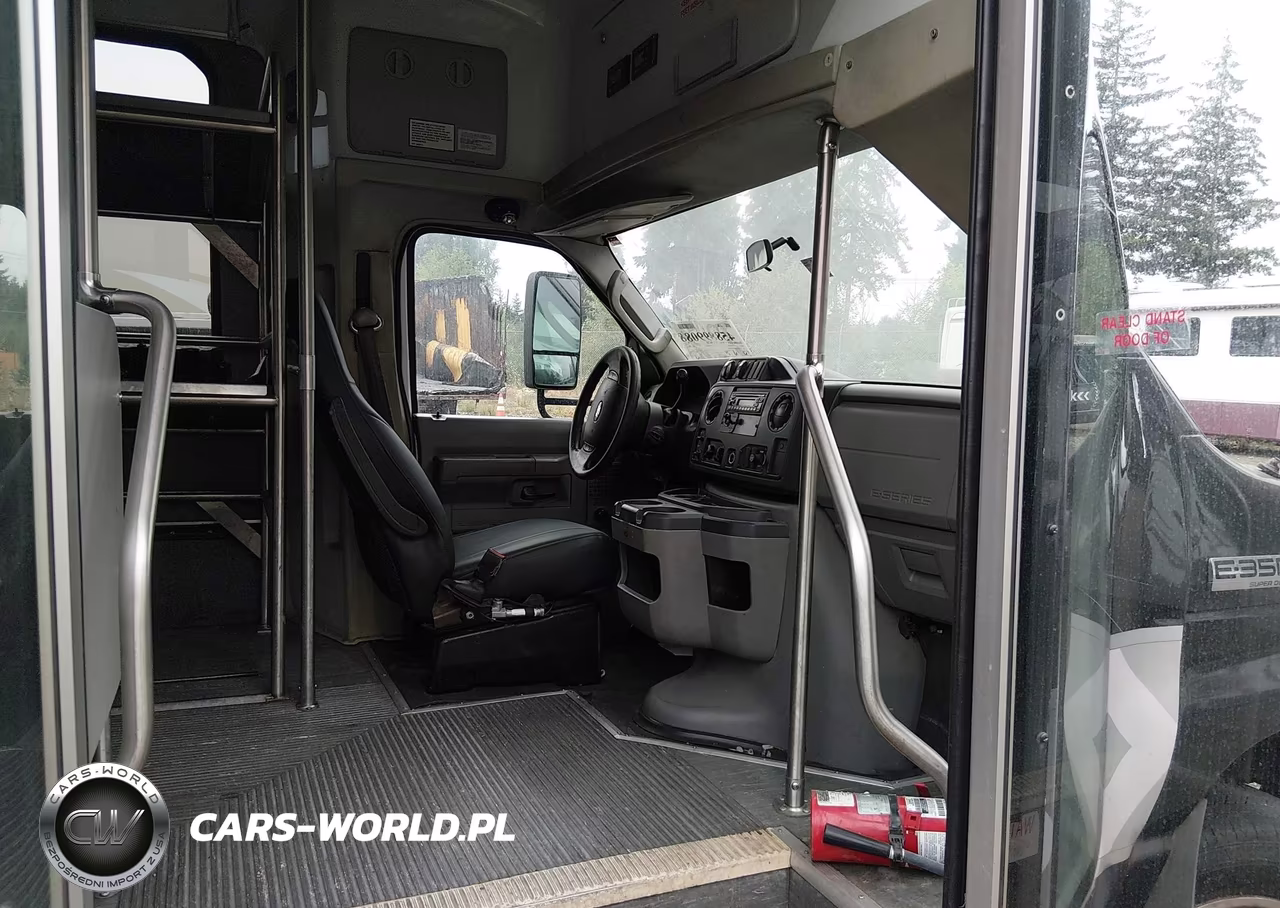 2011 Ford E-350 Cutaway VIN:1FDEE3FS4BDB36494 - 6