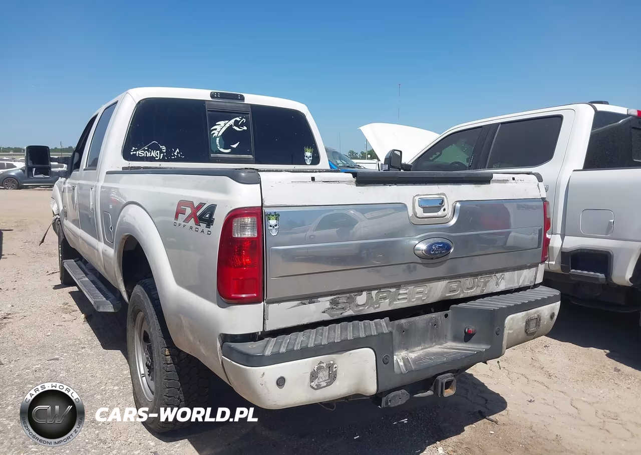 2012 Ford F-250 Lariat VIN:1FT7W2BTXCEB32724 - 3