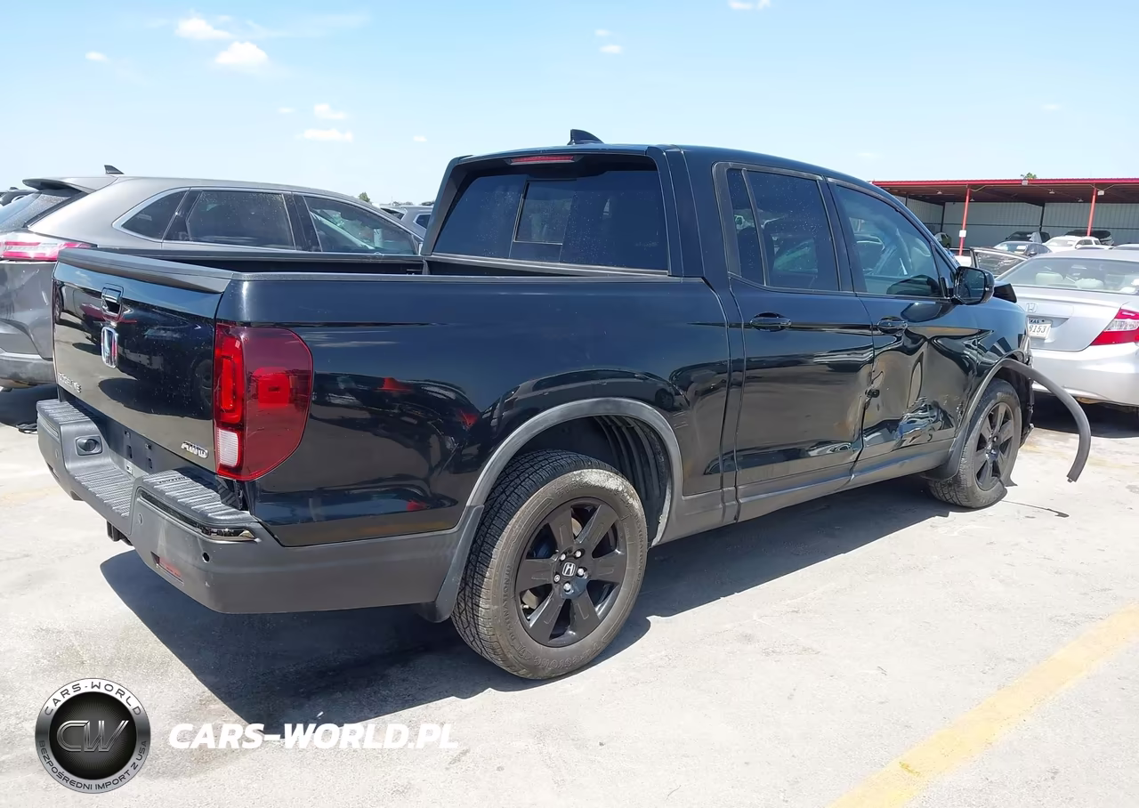 2017 Honda Ridgeline Black Edition VIN:5FPYK3F85HB005226 - 4