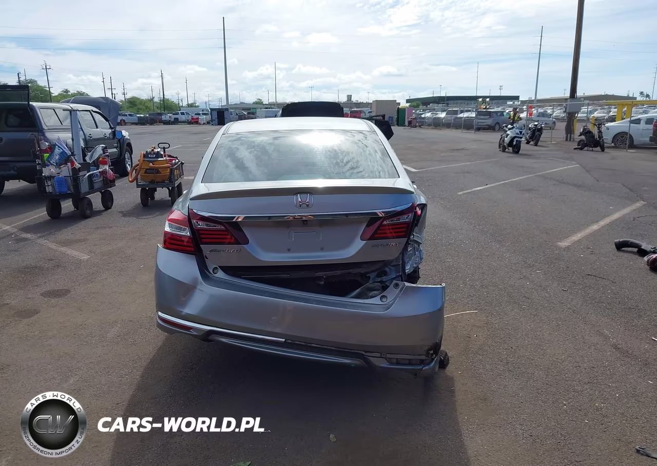 2017 Honda Accord Sport VIN:1HGCR2F50HA158606 - 17