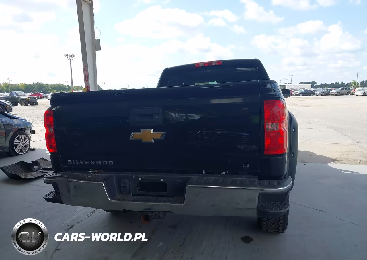 2018 Chevrolet Silverado 1500 1Lt VIN:2GCRCREC3J1101562 - 16