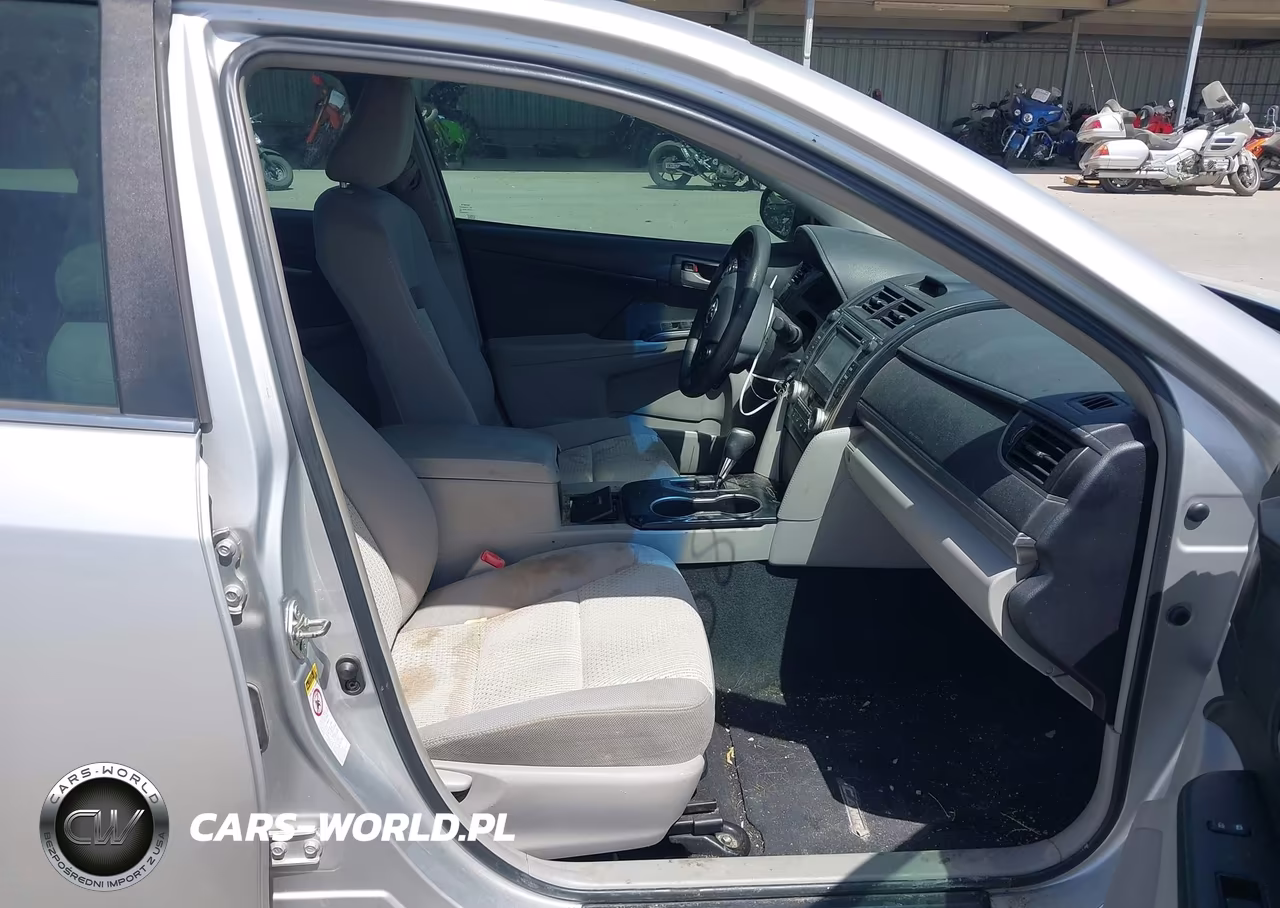 2014 Toyota Camry Le VIN:4T4BF1FK6ER380551 - 5