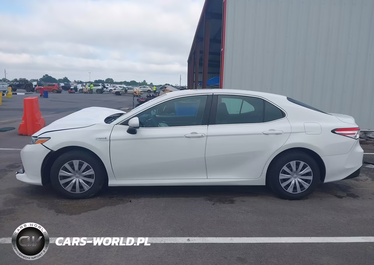 2018 Toyota Camry Hybrid Le VIN:4T1B31HK6JU506384 - 14