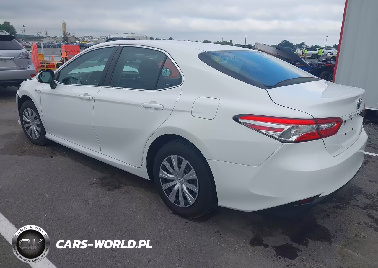 2018 Toyota Camry Hybrid Le VIN:4T1B31HK6JU506384 - 3