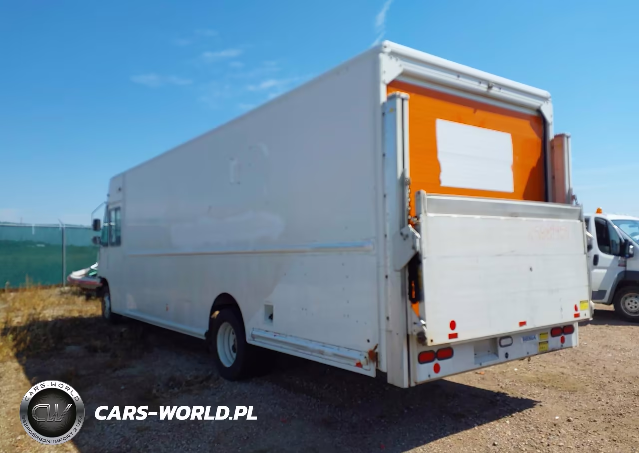 2017 Ford F-59 Commercial Stripped VIN:1F66F5KY2H0A14778 - 3