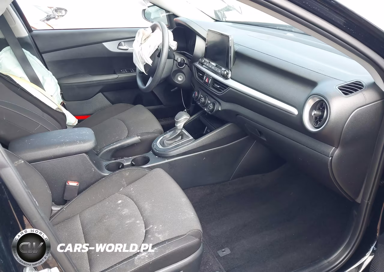 2024 Kia Forte Lxs VIN:3KPF24AD3RE762059 - 5