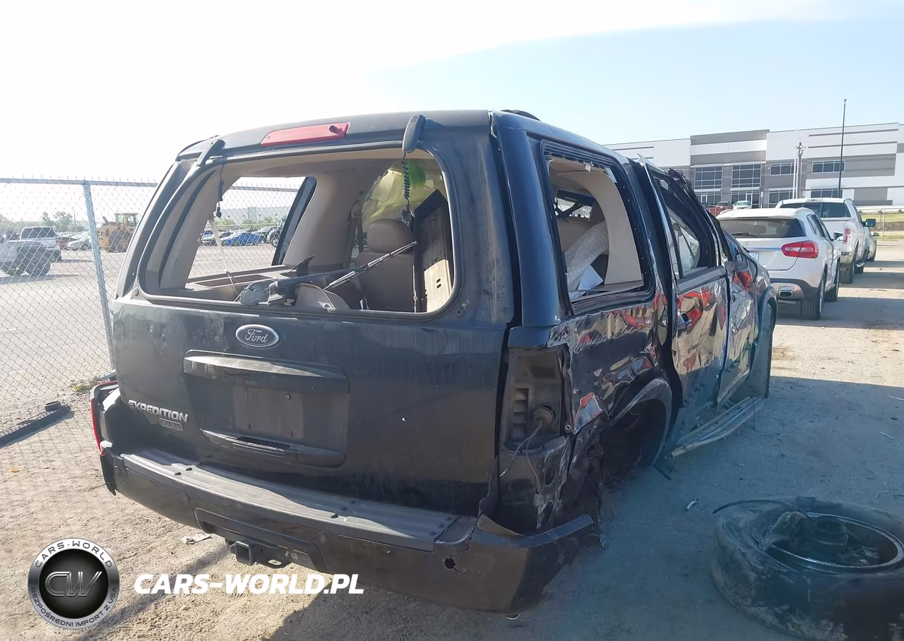 2004 Ford Expedition Eddie Bauer VIN:1FMFU18L54LB08942 - 3
