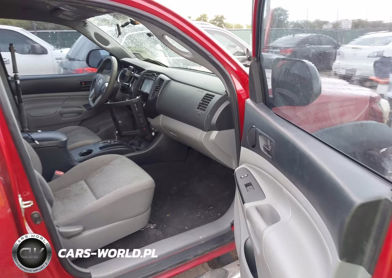 2014 Toyota Tacoma Prerunner V6 VIN:3TMJU4GN9EM158746 - 5