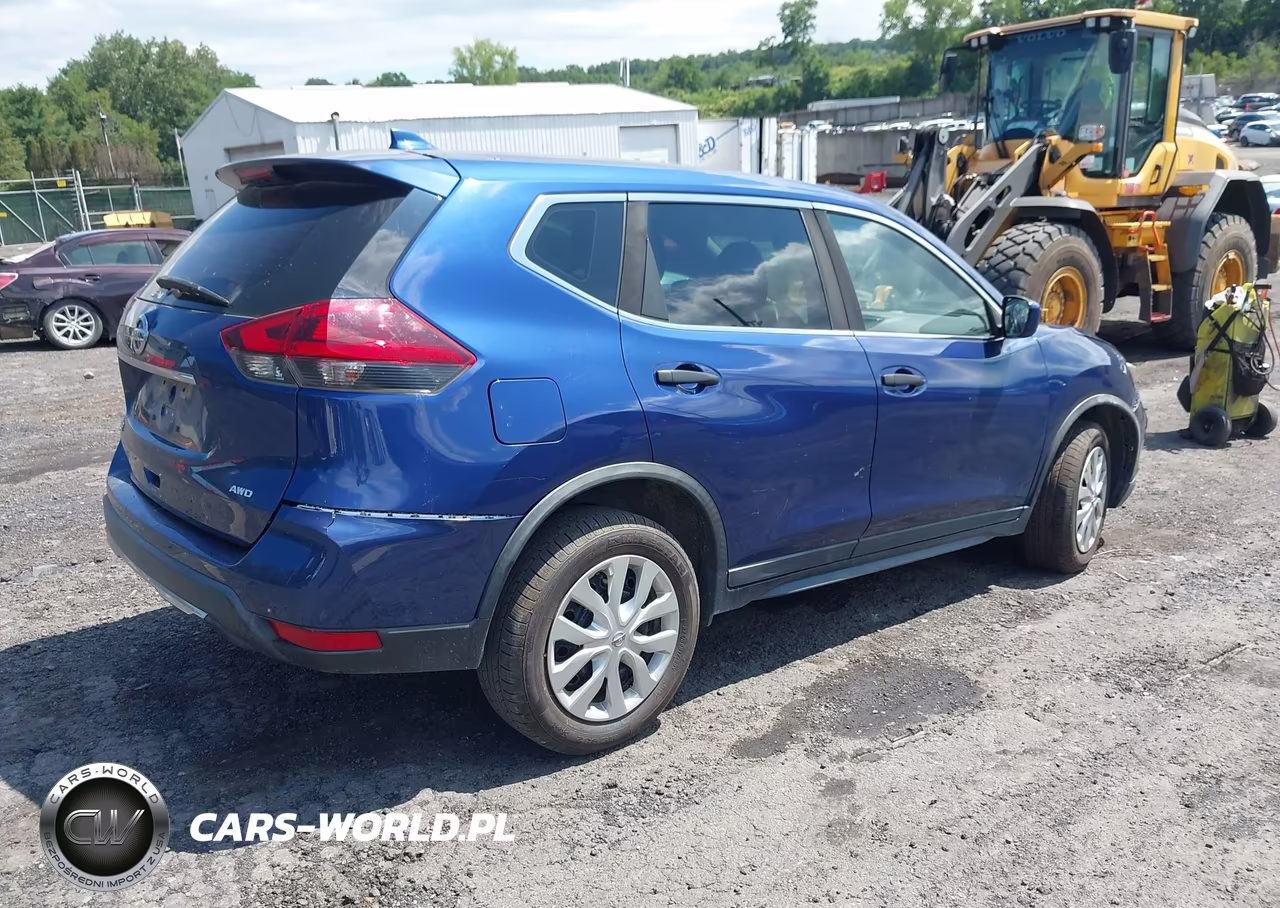 2018 Nissan Rogue S VIN:KNMAT2MV8JP547426 - 4