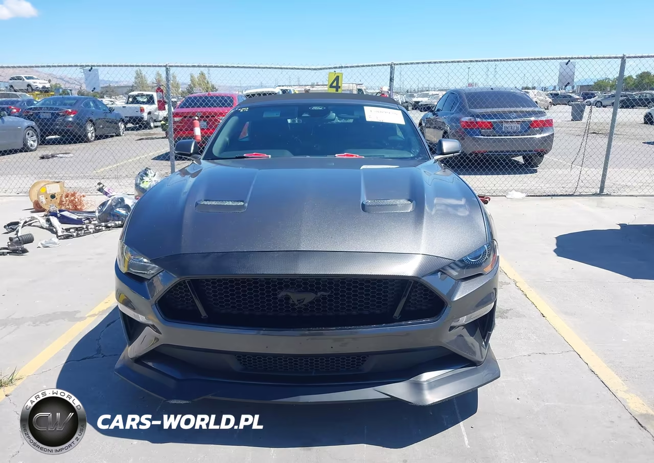 2020 Ford Mustang Ecoboost Premium VIN:1FATP8UH1L5137971 - 13