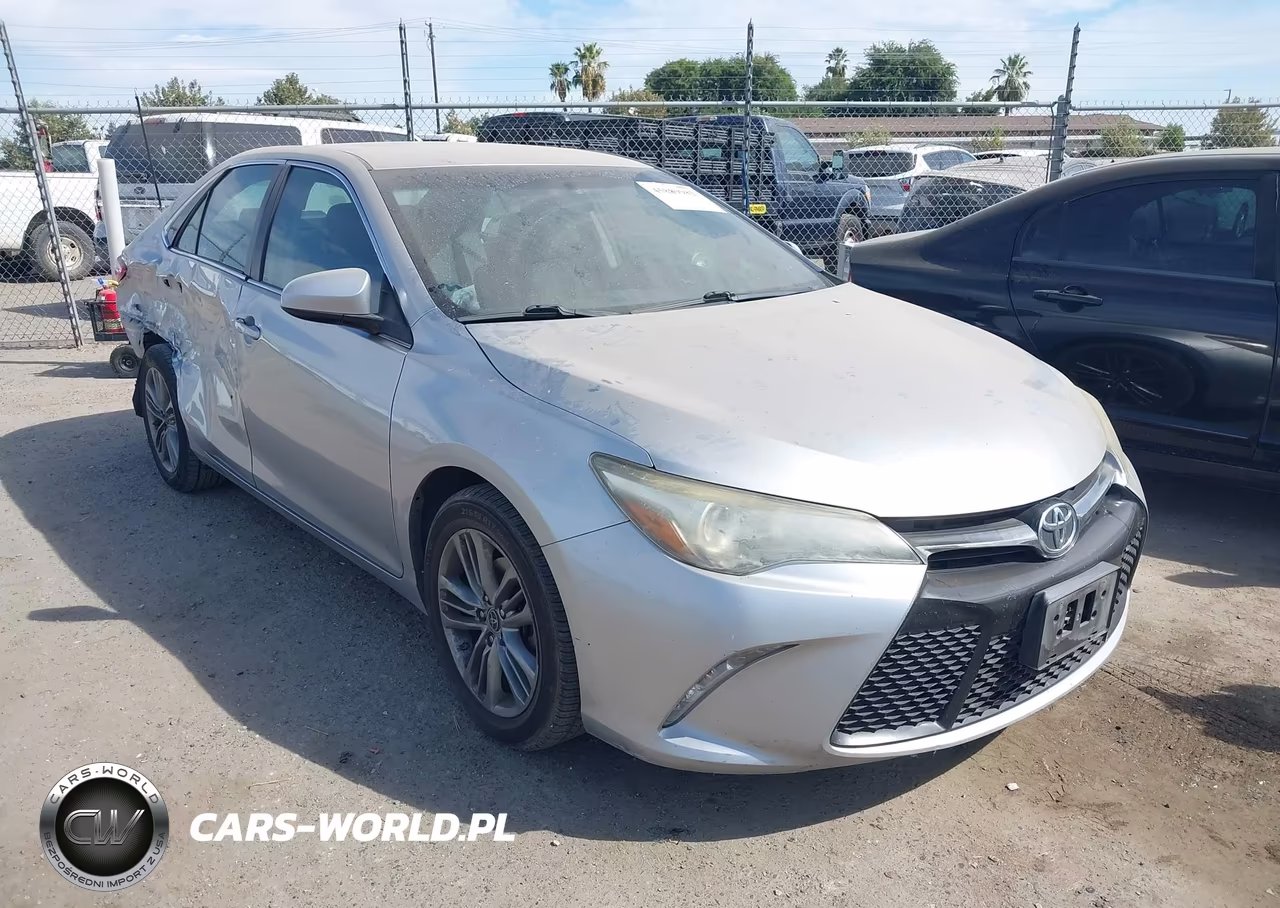 2015 Toyota Camry Se – zdjęcie 1 z 19