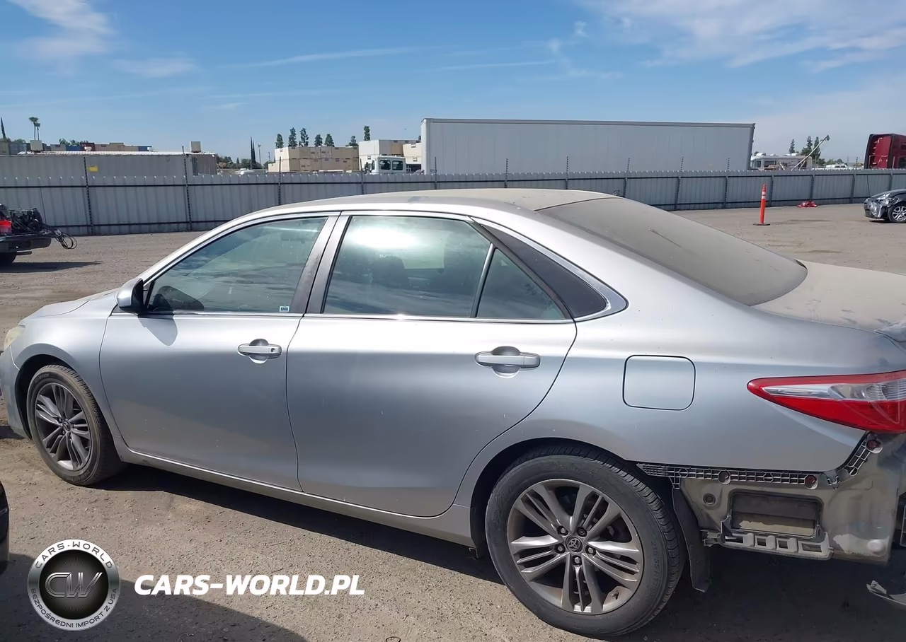2015 Toyota Camry Se VIN:4T1BF1FK6FU487269 - 15
