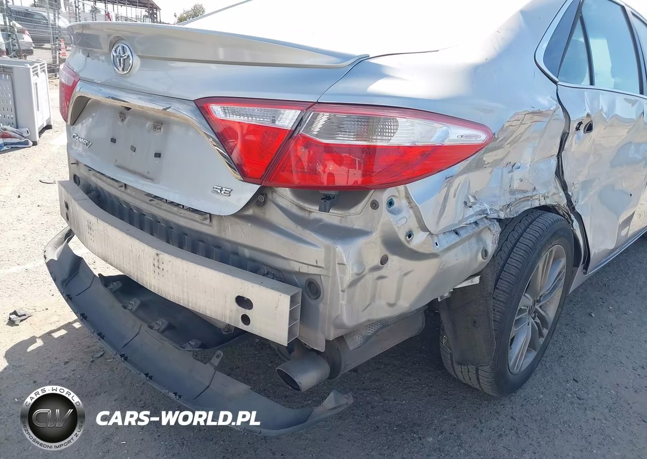 2015 Toyota Camry Se VIN:4T1BF1FK6FU487269 - 18