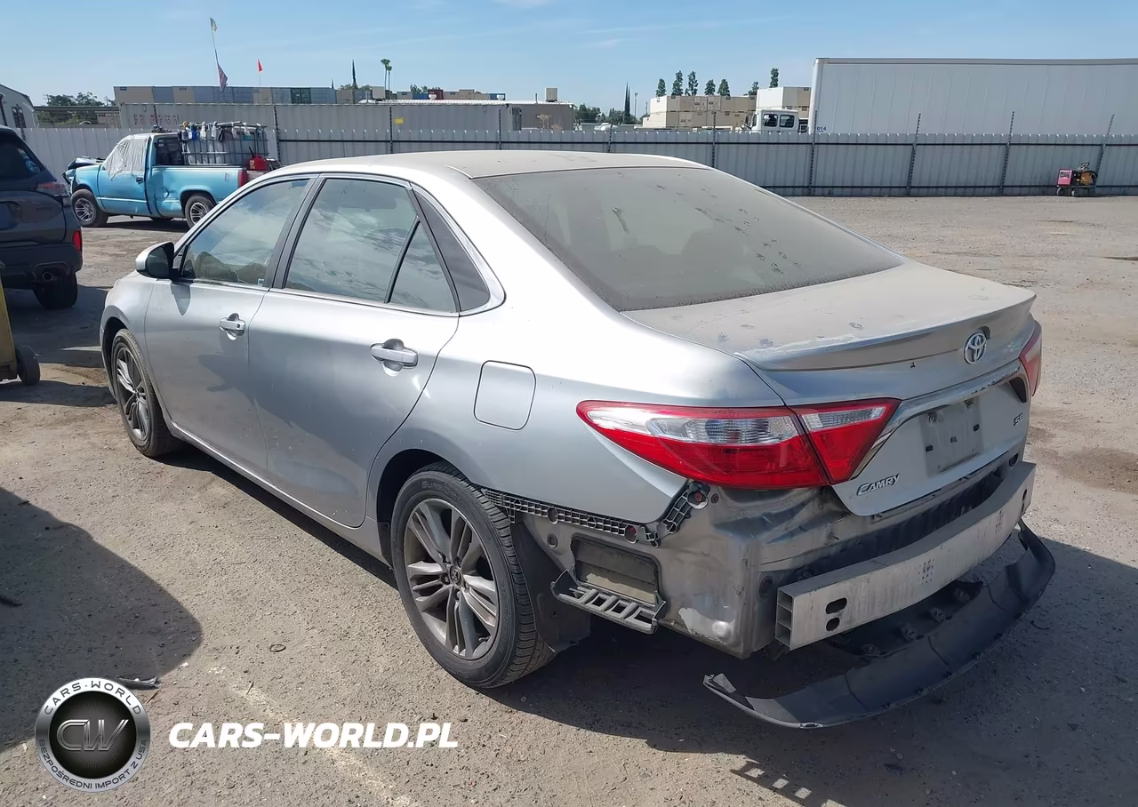 2015 Toyota Camry Se VIN:4T1BF1FK6FU487269 - 3