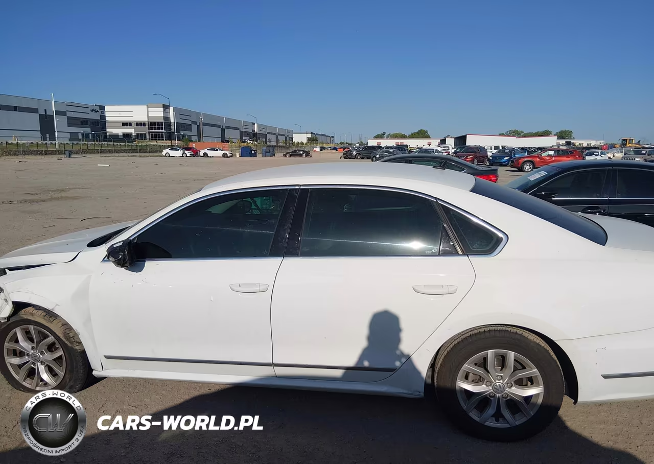 2016 Volkswagen Passat 1.8T S VIN:1VWAS7A38GC026075 - 13