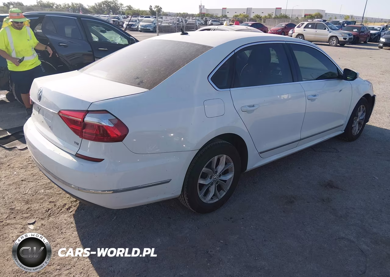 2016 Volkswagen Passat 1.8T S VIN:1VWAS7A38GC026075 - 4