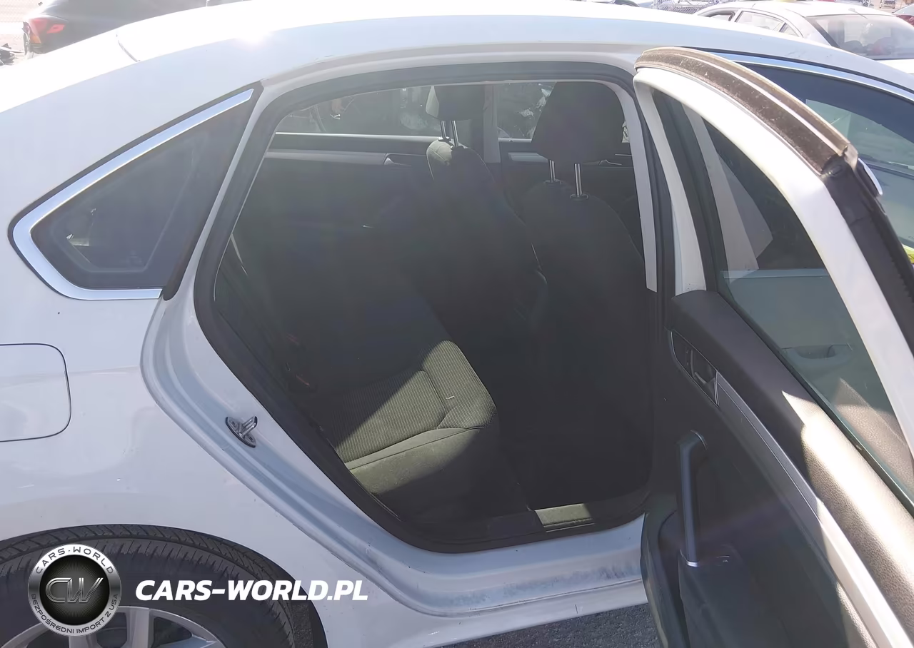 2016 Volkswagen Passat 1.8T S VIN:1VWAS7A38GC026075 - 8