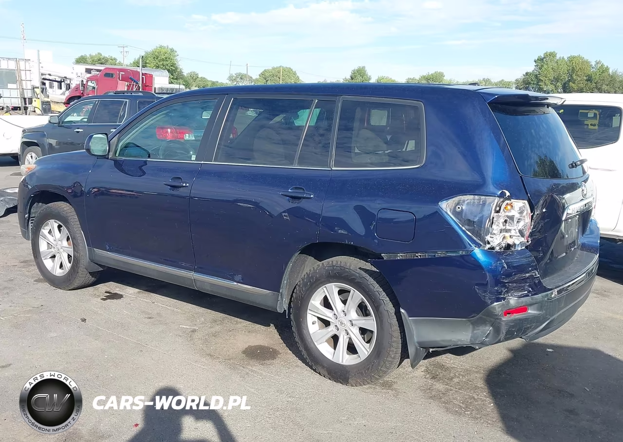 2011 Toyota Highlander Base V6 VIN:5TDBK3EH1BS062347 - 3