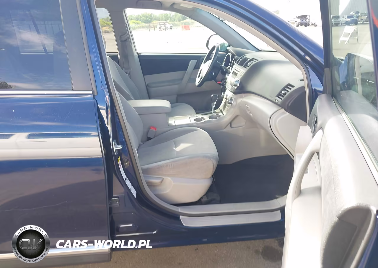 2011 Toyota Highlander Base V6 VIN:5TDBK3EH1BS062347 - 5