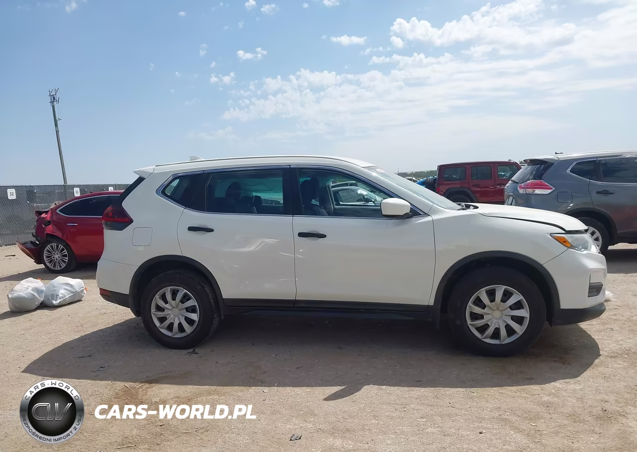 2018 Nissan Rogue S VIN:5N1AT2MV3JC790693 - 12