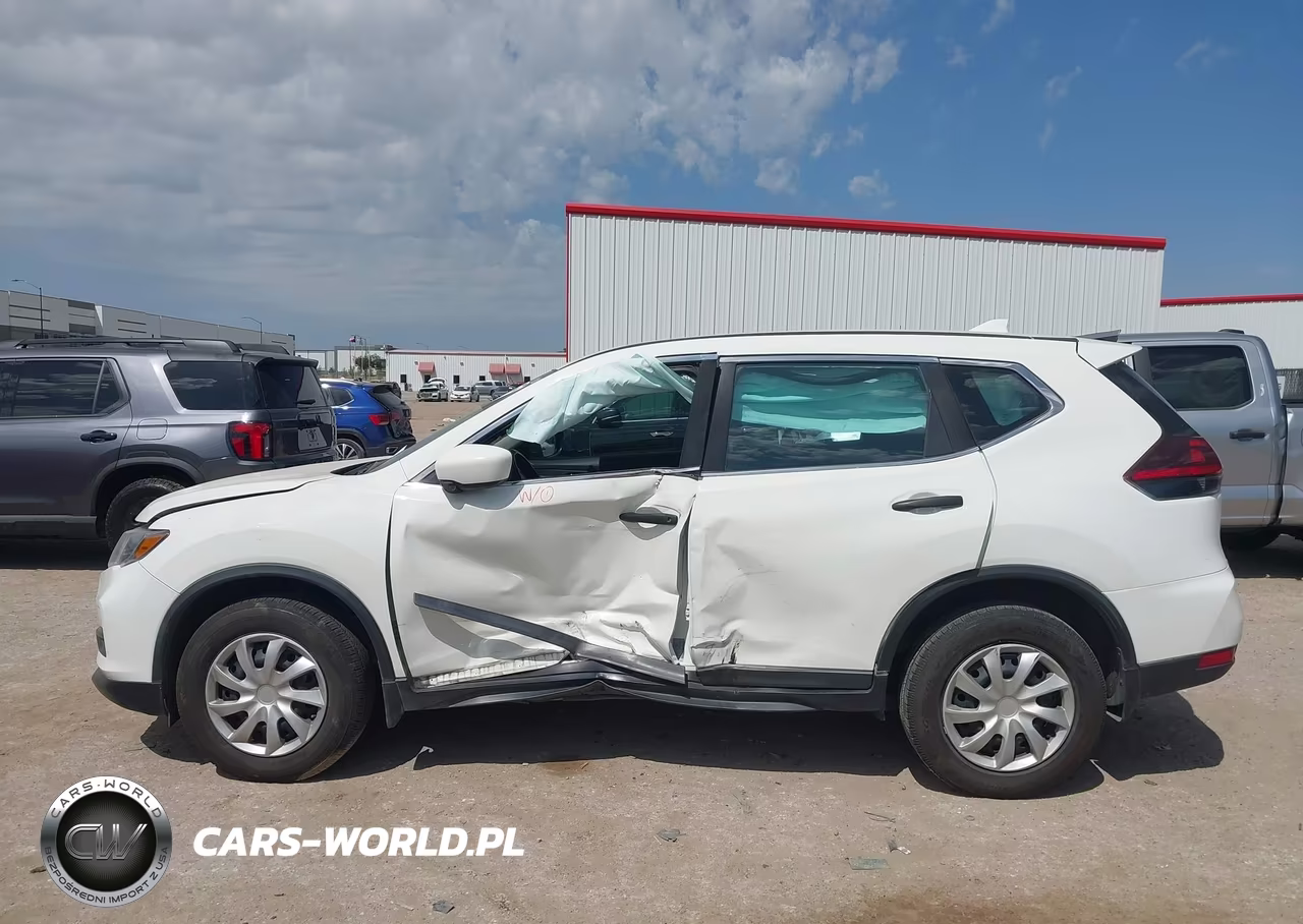 2018 Nissan Rogue S VIN:5N1AT2MV3JC790693 - 13