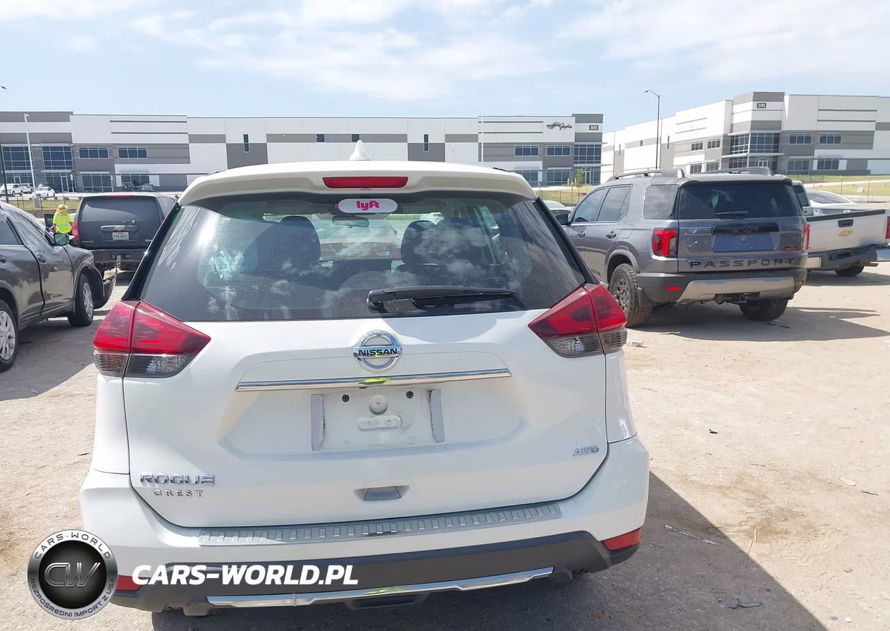 2018 Nissan Rogue S VIN:5N1AT2MV3JC790693 - 15