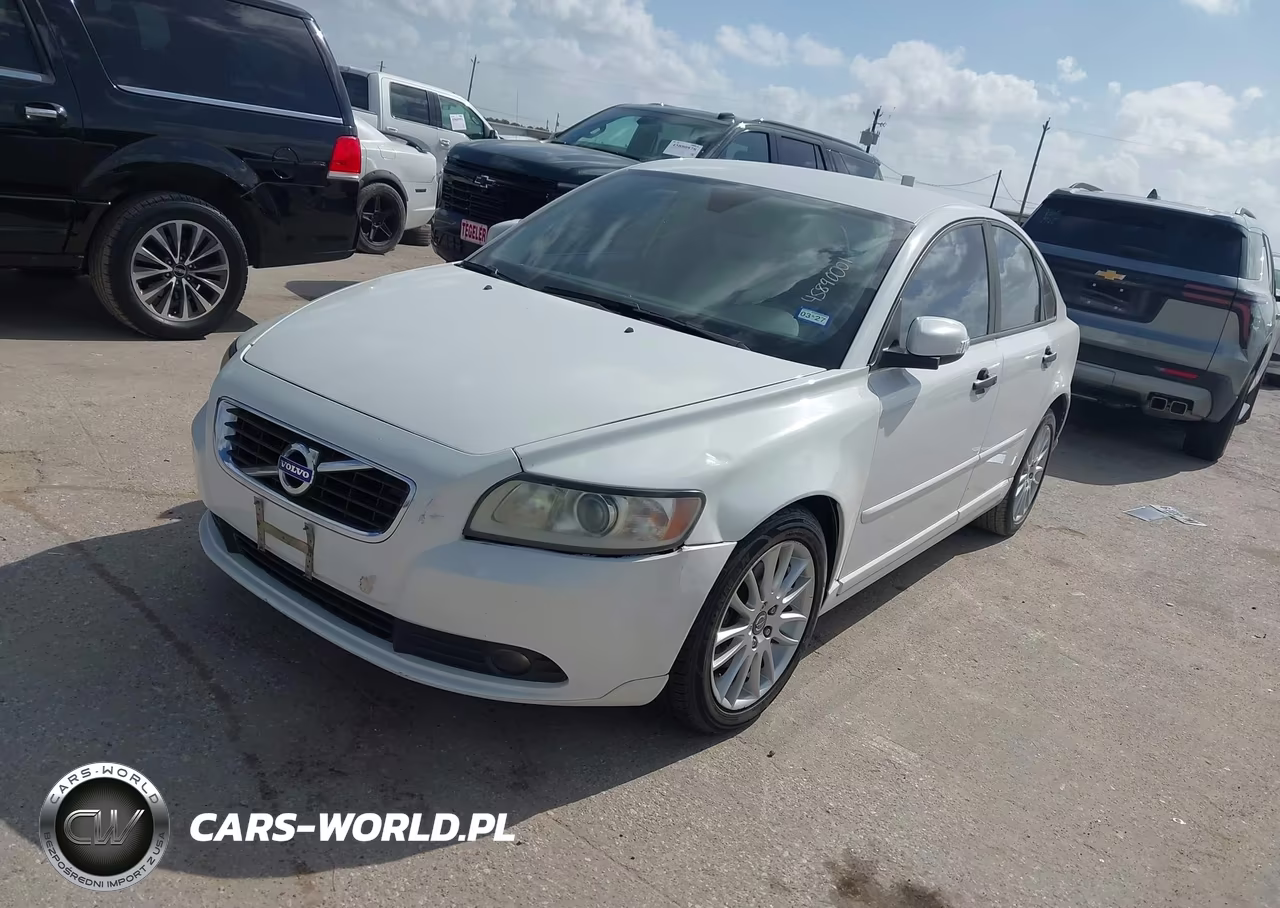 2011 Volvo S40 R-Design-T5 (Fleet Only)-T5 (Retail Only) VIN:YV1672MS8B2546172 - 2