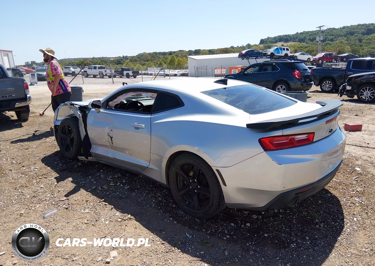 2017 Chevrolet Camaro 1Lt VIN:1G1FB1RS4H0204061 - 3