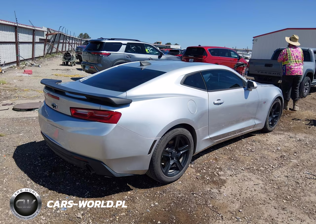 2017 Chevrolet Camaro 1Lt VIN:1G1FB1RS4H0204061 - 4