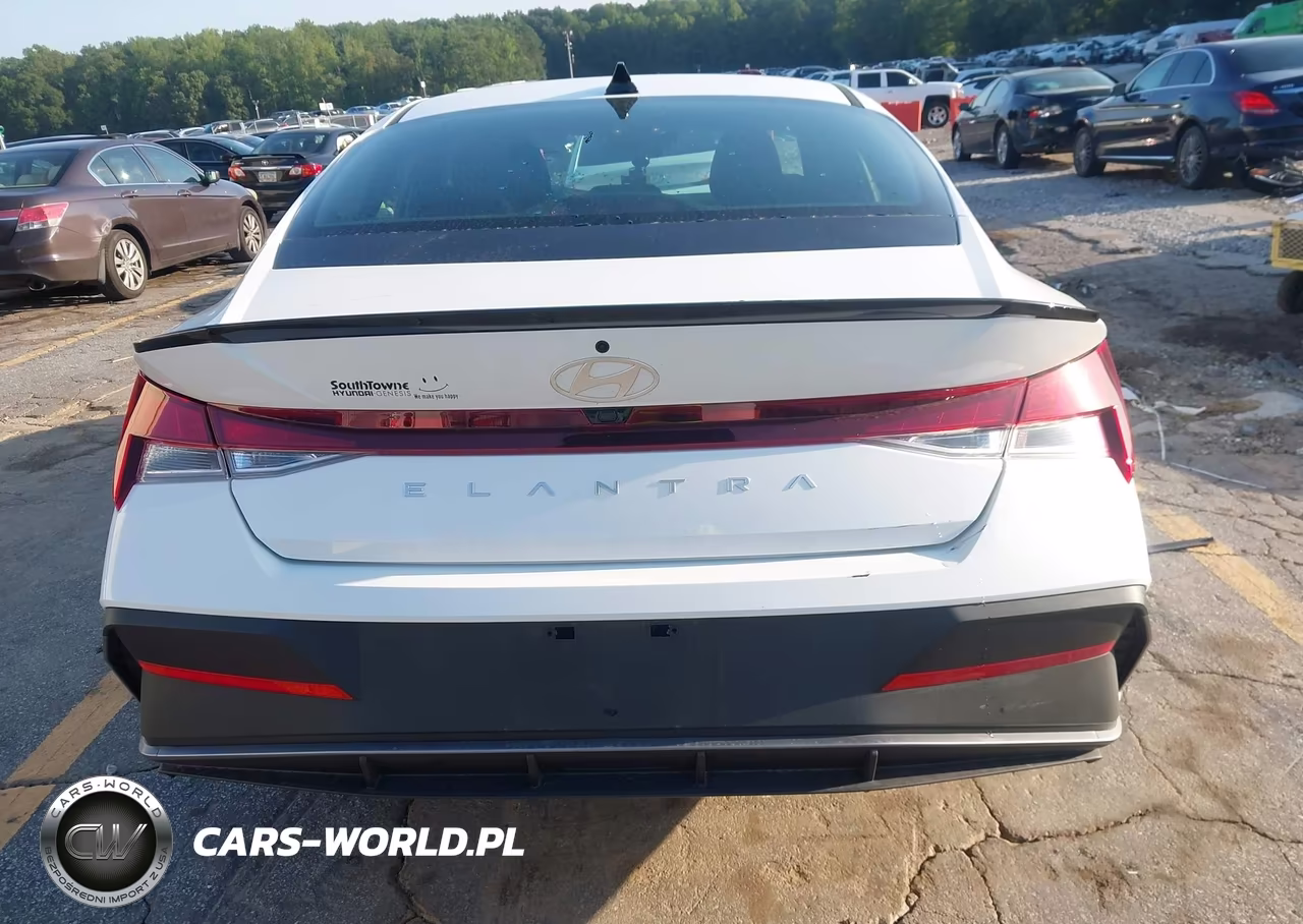2026 Hyundai Elantra Sel Sport VIN:KMHLM4DG5TU141767 - 16