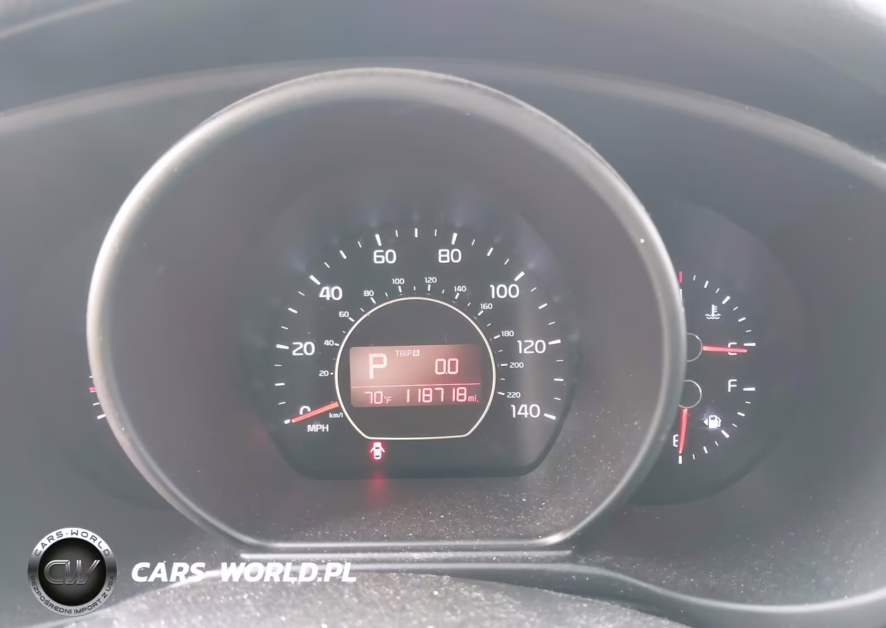 2015 Kia Soul VIN:KNDJN2A29F7142025 - 7